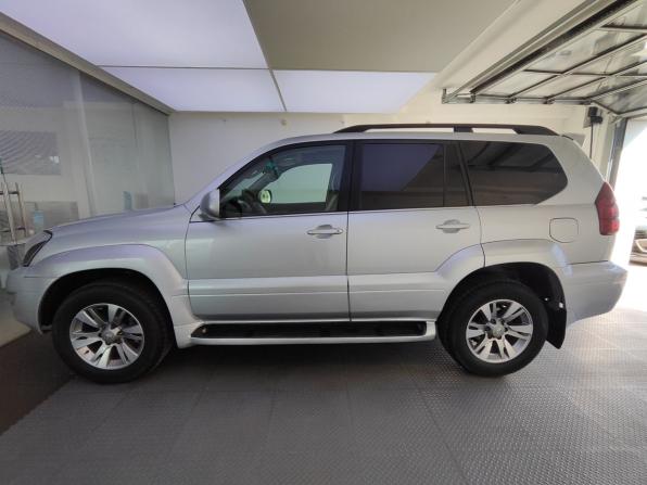 Toyota Land Cruiser Prado 120 Series Рестайлинг с пробегом 2007 года, цена 1 900 000 рублей, 392241 км, внедорожник, Автокод Объявления