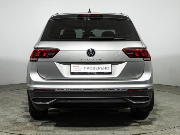 Volkswagen Tiguan II Рестайлинг с пробегом 2022 года, цена 2 499 700 рублей, 45590 км, внедорожник, Автокод Объявления