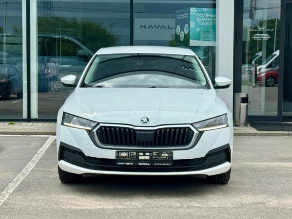 Skoda Octavia IV (A8) с пробегом 2021 года, цена 2 420 000 рублей, 51737 км, лифтбек, Автокод Объявления
