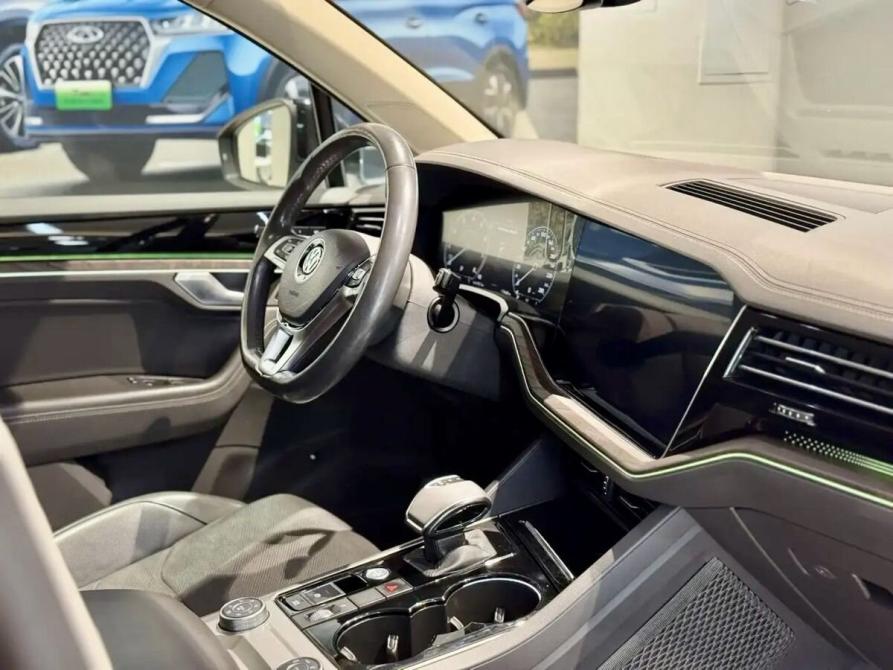 Volkswagen Touareg III Новосибирск  - изображение 17