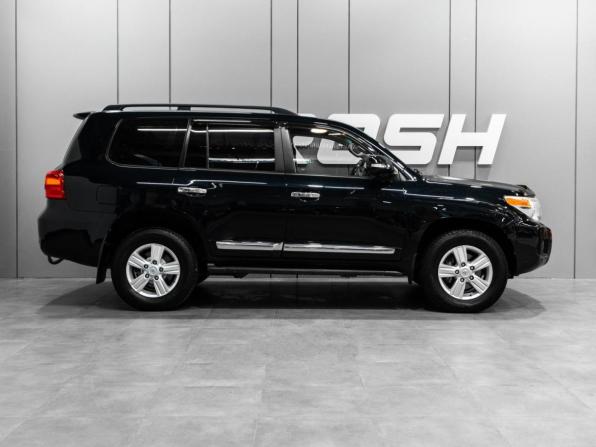 Toyota Land Cruiser 200 Series Рестайлинг 1 с пробегом 2012 года, цена 3 600 000 рублей, 227192 км, внедорожник, Автокод Объявления