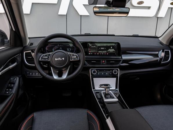 Kia Seltos I Рестайлинг с пробегом 2026 года, цена 2 790 000 рублей, 45 км, внедорожник, Автокод Объявления