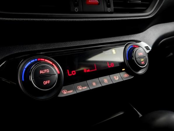 Kia Cerato IV Рестайлинг с пробегом 2022 года, цена 1 699 000 рублей, 131444 км, седан, Автокод Объявления
