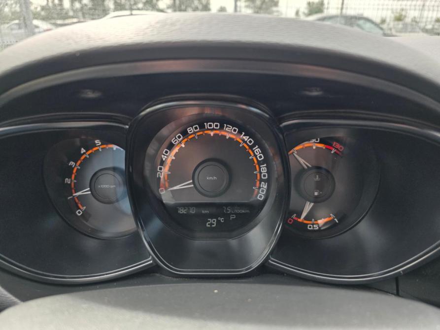 Lada (ВАЗ) Vesta I Ростов-на-Дону  - изображение 12