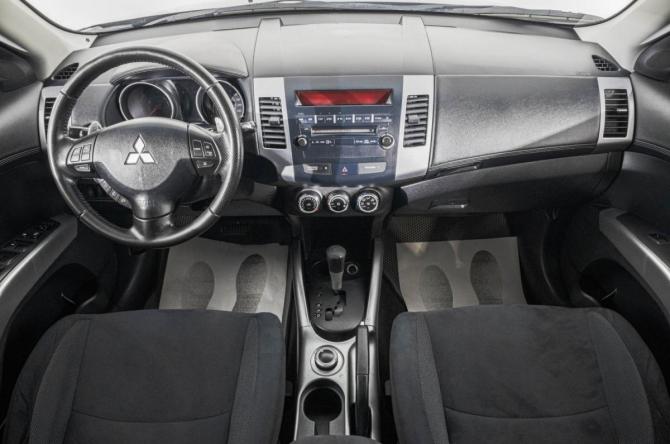 Mitsubishi Outlander II Рестайлинг с пробегом 2010 года, цена 1 349 000 рублей, 198000 км, внедорожник, Автокод Объявления