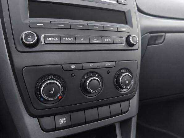 Skoda Yeti I с пробегом 2012 года, цена 919 000 рублей, 152749 км, внедорожник, Автокод Объявления