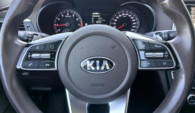 Kia Optima IV Рестайлинг с пробегом 2019 года, цена 2 294 000 рублей, 117533 км, седан, Автокод Объявления