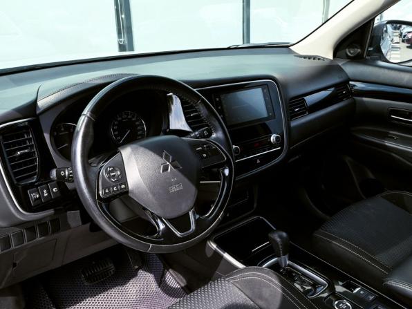 Mitsubishi Outlander III Рестайлинг 3 с пробегом 2020 года, цена 2 326 000 рублей, 120627 км, внедорожник, Автокод Объявления