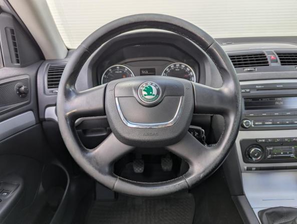 Skoda Octavia II (A5) Рестайлинг с пробегом 2012 года, цена 760 000 рублей, 164612 км, лифтбек, Автокод Объявления