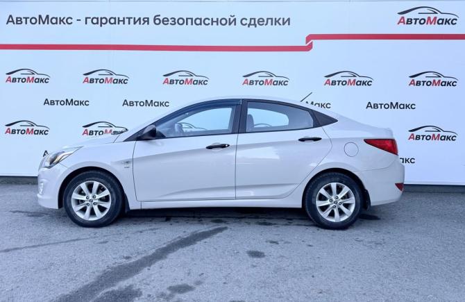 Hyundai Solaris I Рестайлинг с пробегом 2015 года, цена 950 000 рублей, 92745 км, седан, Автокод Объявления