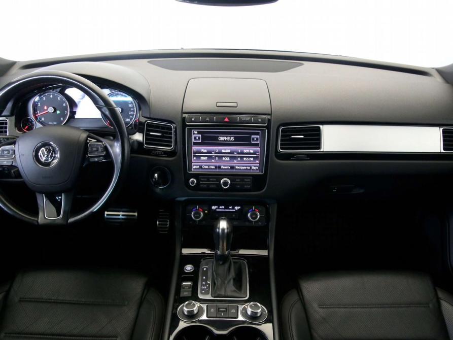 Volkswagen Touareg II Рестайлинг Санкт-Петербург  - изображение 15