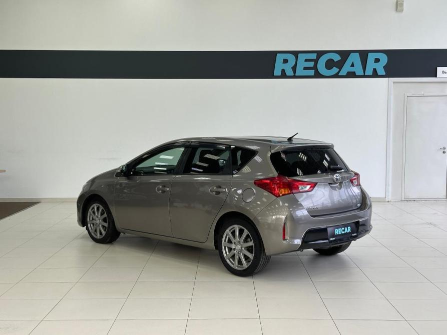 Toyota Auris II Санкт-Петербург  - изображение 3