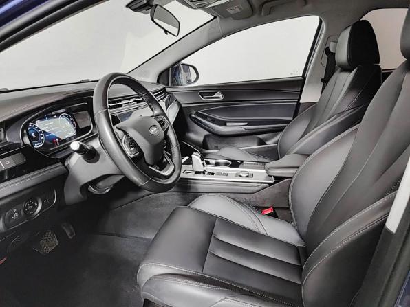 Omoda S5 с пробегом 2023 года, цена 1 410 000 рублей, 49000 км, седан, Автокод Объявления