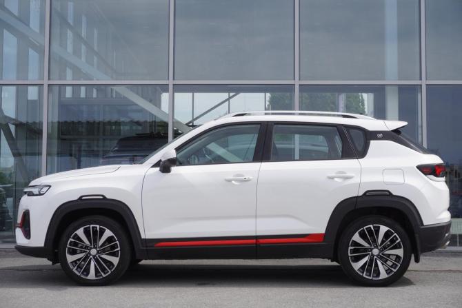 Changan CS35 Plus I Рестайлинг с пробегом 2023 года, цена 1 999 000 рублей, 20730 км, внедорожник, Автокод Объявления