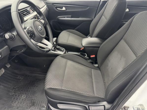 Kia Rio IV с пробегом 2017 года, цена 990 000 рублей, 247239 км, седан, Автокод Объявления