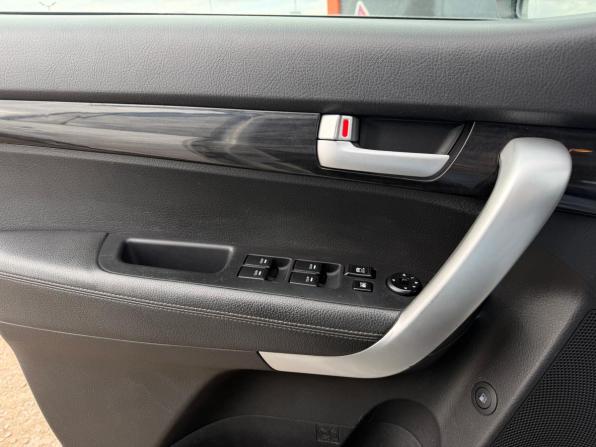 Kia Sorento II с пробегом 2012 года, цена 1 399 000 рублей, 238240 км, внедорожник, Автокод Объявления