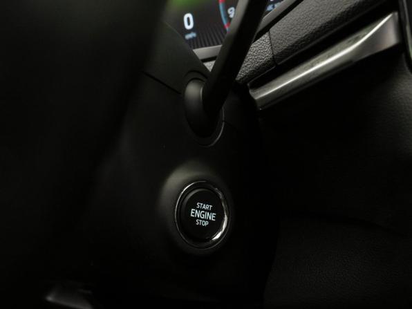 Skoda Karoq I с пробегом 2022 года, цена 2 590 000 рублей, 45919 км, внедорожник, Автокод Объявления