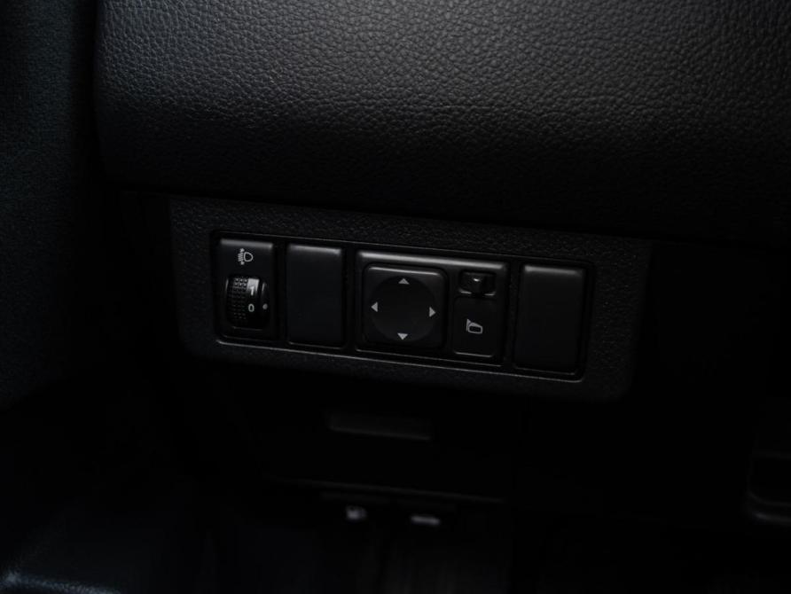 Nissan Tiida I Рестайлинг Краснодар  - изображение 19