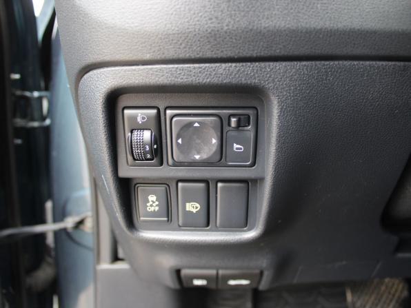 Nissan Juke I с пробегом 2013 года, цена 1 089 000 рублей, 139278 км, внедорожник, Автокод Объявления