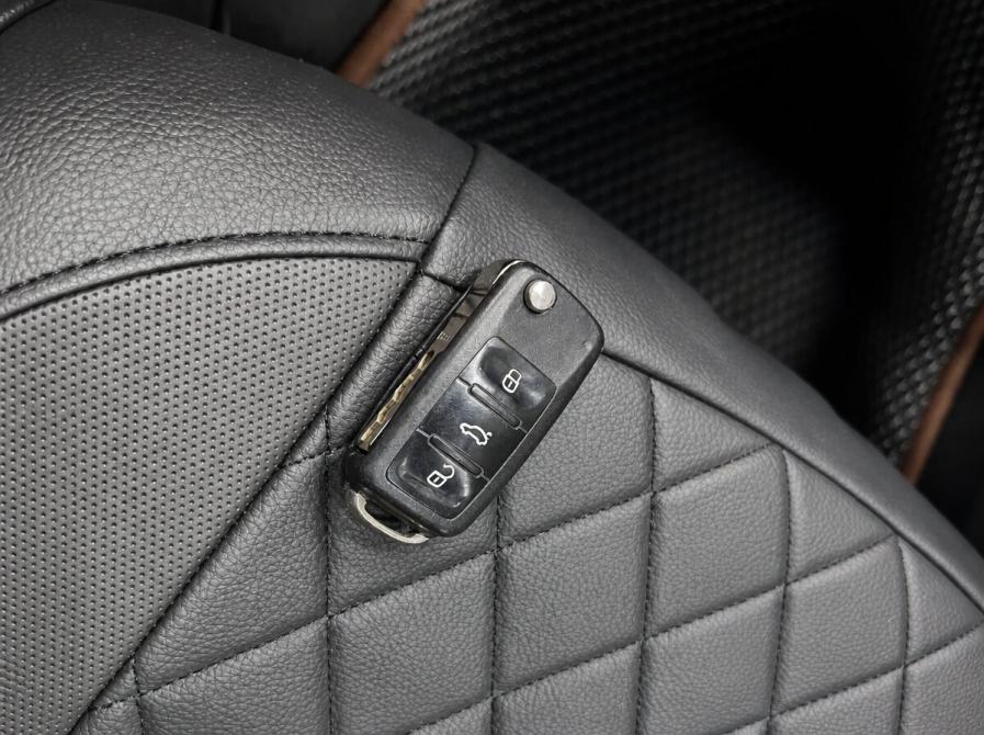 Volkswagen Jetta VI Кемерово  - изображение 14