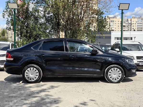Volkswagen Polo V Рестайлинг с пробегом 2017 года, цена 929 000 рублей, 191000 км, седан, Автокод Объявления