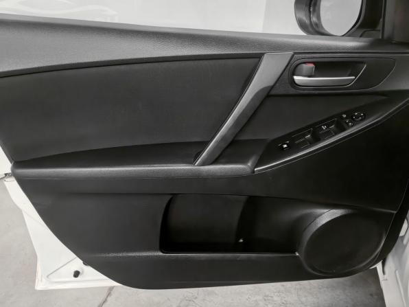 Mazda 3 II (BL) Рестайлинг с пробегом 2011 года, цена 1 020 000 рублей, 150500 км, седан, Автокод Объявления