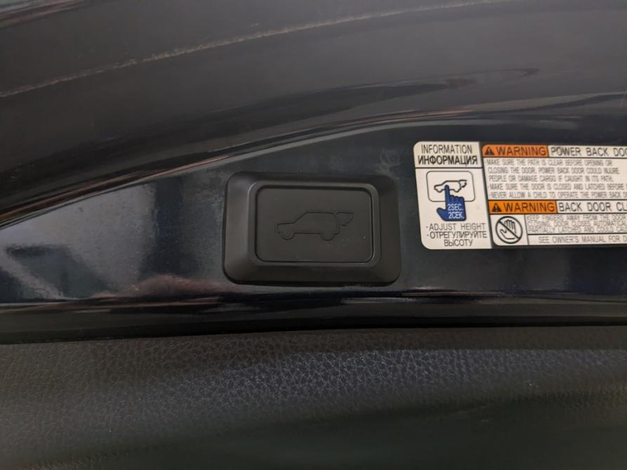 Toyota RAV4 IV (XA40) Рестайлинг Москва  - изображение 11