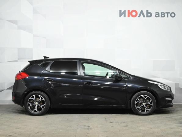 Kia Ceed II Рестайлинг с пробегом 2018 года, цена 1 375 000 рублей, 158929 км, хэтчбек, Автокод Объявления