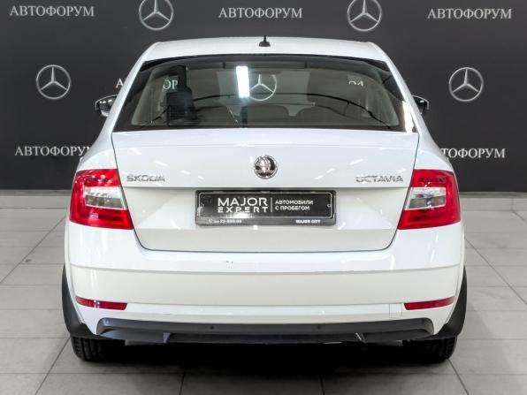 Skoda Octavia III (A7) Рестайлинг с пробегом 2019 года, цена 1 330 000 рублей, 168338 км, лифтбек, Автокод Объявления
