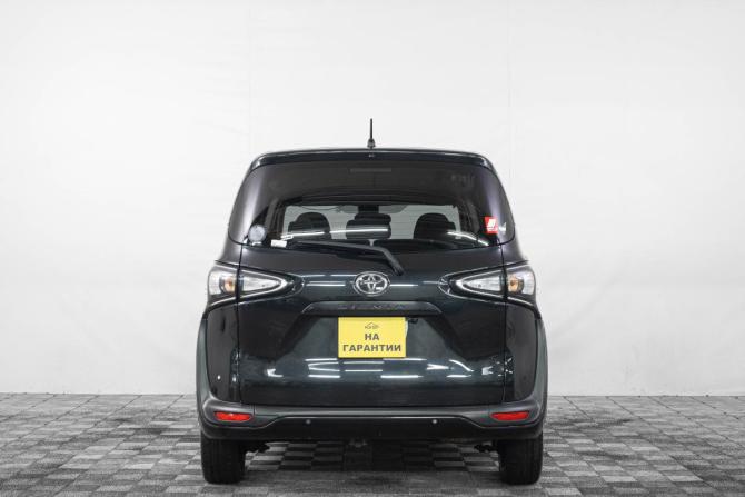 Toyota Sienta II Рестайлинг с пробегом 2021 года, цена 1 349 000 рублей, 178000 км, компактвэн, Автокод Объявления