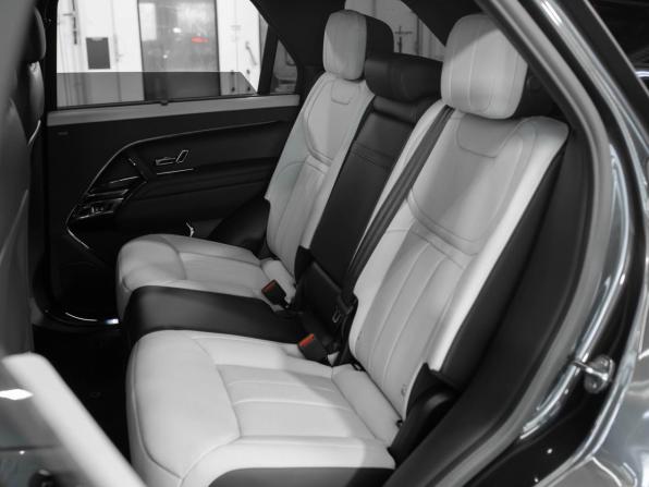 Новый Land Rover Range Rover Sport III 2026 года, цена 17 300 000 рублей, внедорожник, Автокод Объявления