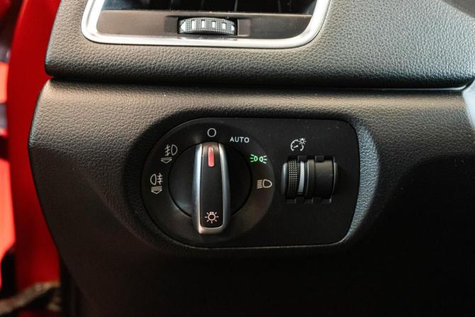 Audi Q3 I (8U) с пробегом 2013 года, цена 1 080 000 рублей, 284152 км, внедорожник, Автокод Объявления