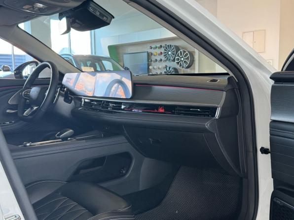 Chery Arrizo 8 с пробегом 2023 года, цена 1 899 000 рублей, 41689 км, седан, Автокод Объявления