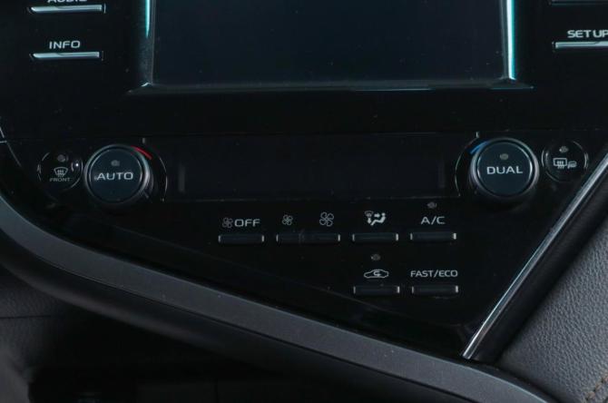 Toyota Camry VIII (XV70) с пробегом 2018 года, цена 2 299 000 рублей, 164500 км, седан, Автокод Объявления