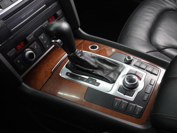 Audi Q7 I (4L) Рестайлинг с пробегом 2010 года, цена 1 675 000 рублей, 289832 км, внедорожник, Автокод Объявления