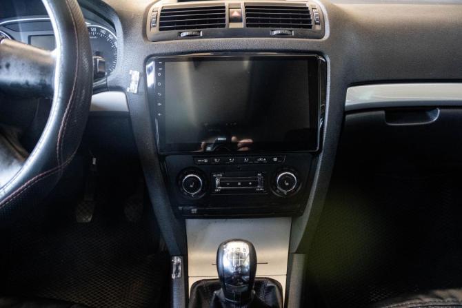 Skoda Octavia II (A5) Рестайлинг с пробегом 2010 года, цена 710 000 рублей, 116875 км, лифтбек, Автокод Объявления