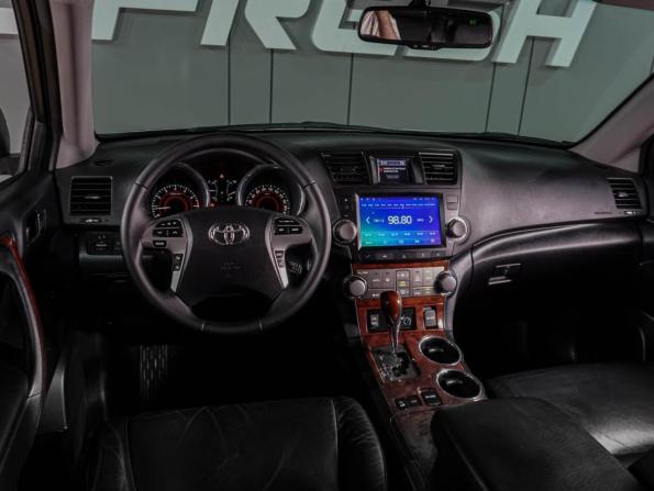 Toyota Highlander II (XU40) Рестайлинг с пробегом 2011 года, цена 1 699 000 рублей, 367694 км, внедорожник, Автокод Объявления