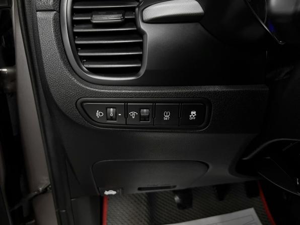 Kia Rio IV с пробегом 2018 года, цена 1 275 000 рублей, 141437 км, хэтчбек, Автокод Объявления