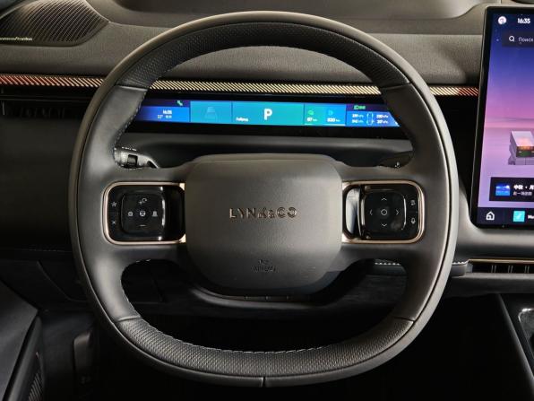 Lynk &amp; Co 900 с пробегом 2026 года, цена 7 991 000 рублей, 685 км, внедорожник, Автокод Объявления