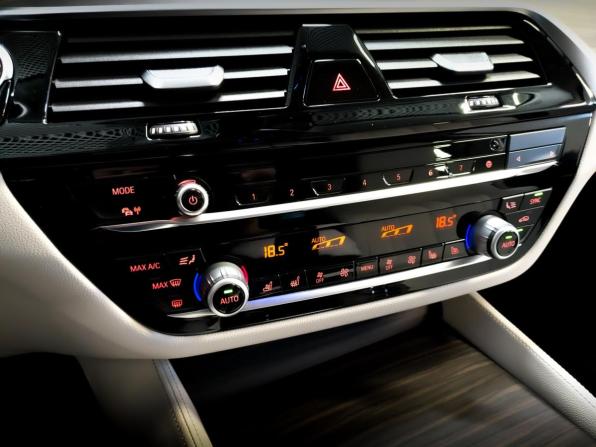 BMW 5 серии VII (G30/G31/G38) с пробегом 2019 года, цена 4 075 000 рублей, 68382 км, седан, Автокод Объявления
