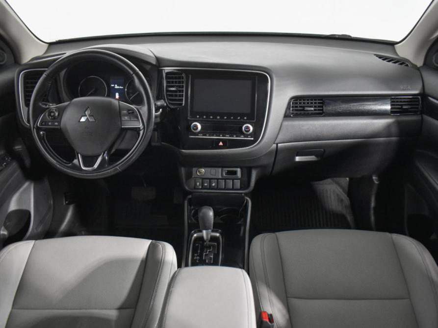 Mitsubishi Outlander III Рестайлинг 3 Санкт-Петербург  - изображение 13