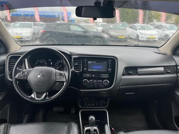 Mitsubishi Outlander III Рестайлинг 2 с пробегом 2017 года, цена 1 910 000 рублей, 168708 км, внедорожник, Автокод Объявления