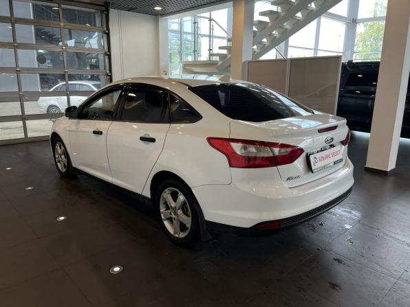 Ford Focus III с пробегом 2013 года, цена 590 000 рублей, 240115 км, седан, Автокод Объявления