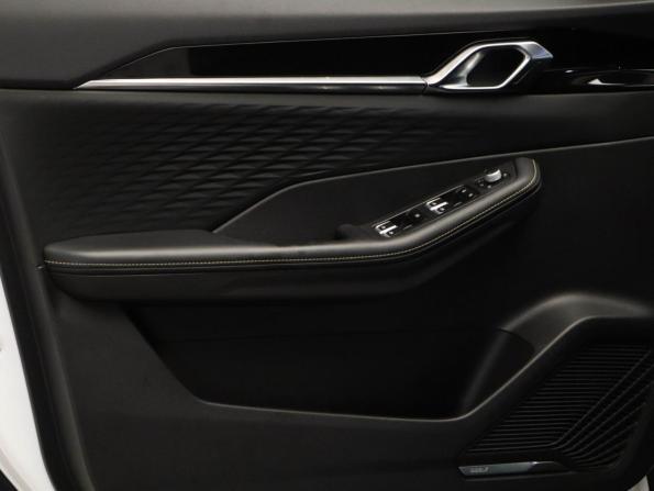 Geely Coolray I Рестайлинг с пробегом 2025 года, цена 2 450 000 рублей, 18777 км, внедорожник, Автокод Объявления