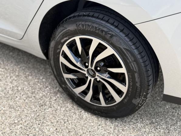 Hyundai Solaris II Рестайлинг с пробегом 2021 года, цена 1 589 000 рублей, 111941 км, седан, Автокод Объявления