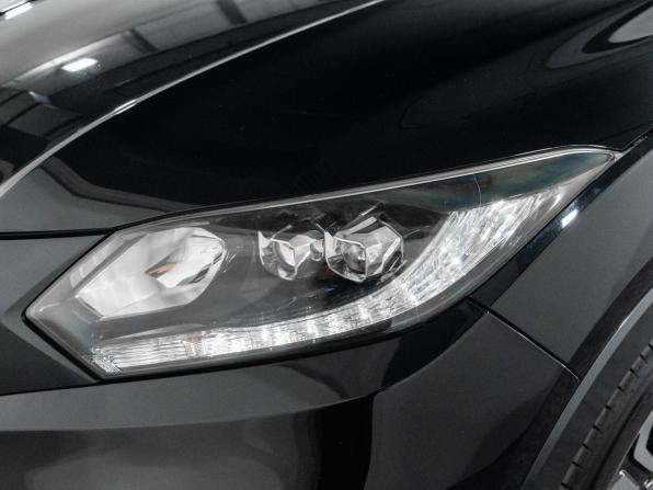 Honda Vezel I с пробегом 2014 года, цена 1 549 500 рублей, 125405 км, внедорожник, Автокод Объявления