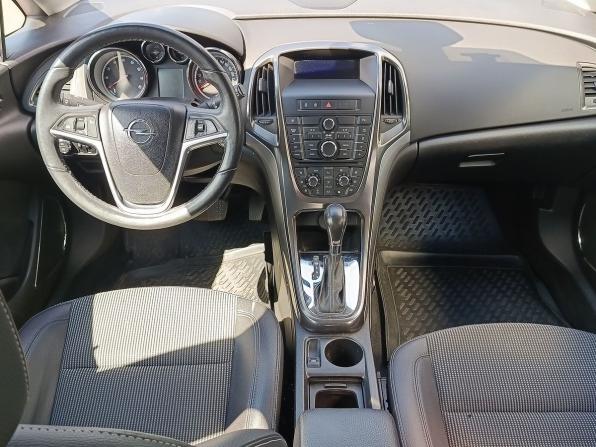 Opel Astra J с пробегом 2010 года, цена 749 000 рублей, 95675 км, хэтчбек, Автокод Объявления