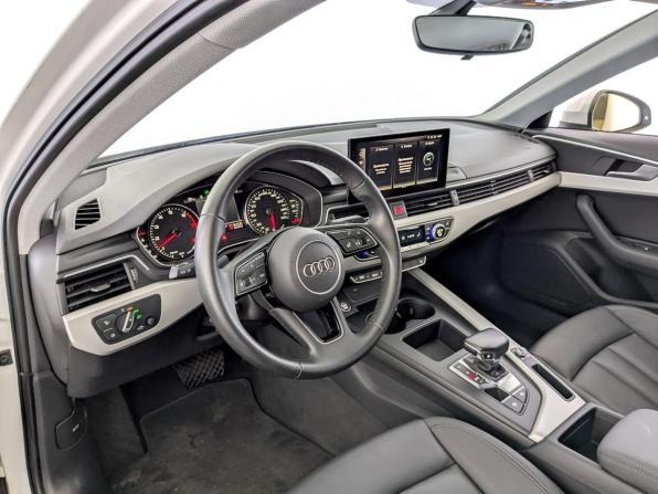Audi A4 V (B9) Рестайлинг с пробегом 2022 года, цена 3 590 000 рублей, 39147 км, седан, Автокод Объявления