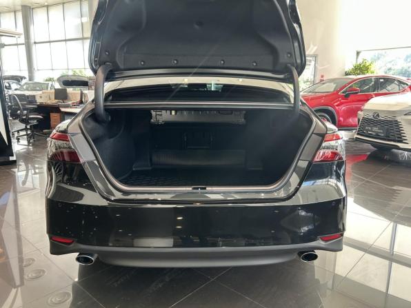 Toyota Camry VIII (XV70) Рестайлинг с пробегом 2023 года, цена 3 684 000 рублей, 51909 км, седан, Автокод Объявления