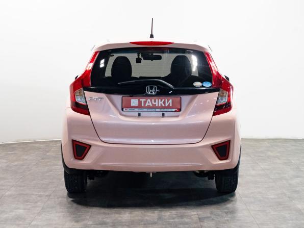 Honda Fit III с пробегом 2016 года, цена 1 090 000 рублей, 42700 км, хэтчбек, Автокод Объявления